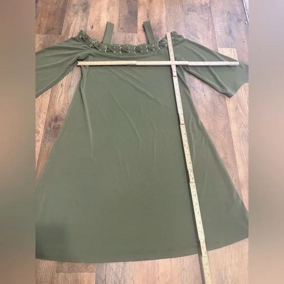Spense Olive Green Off-Shoulder Dress - Picture 3 of 4